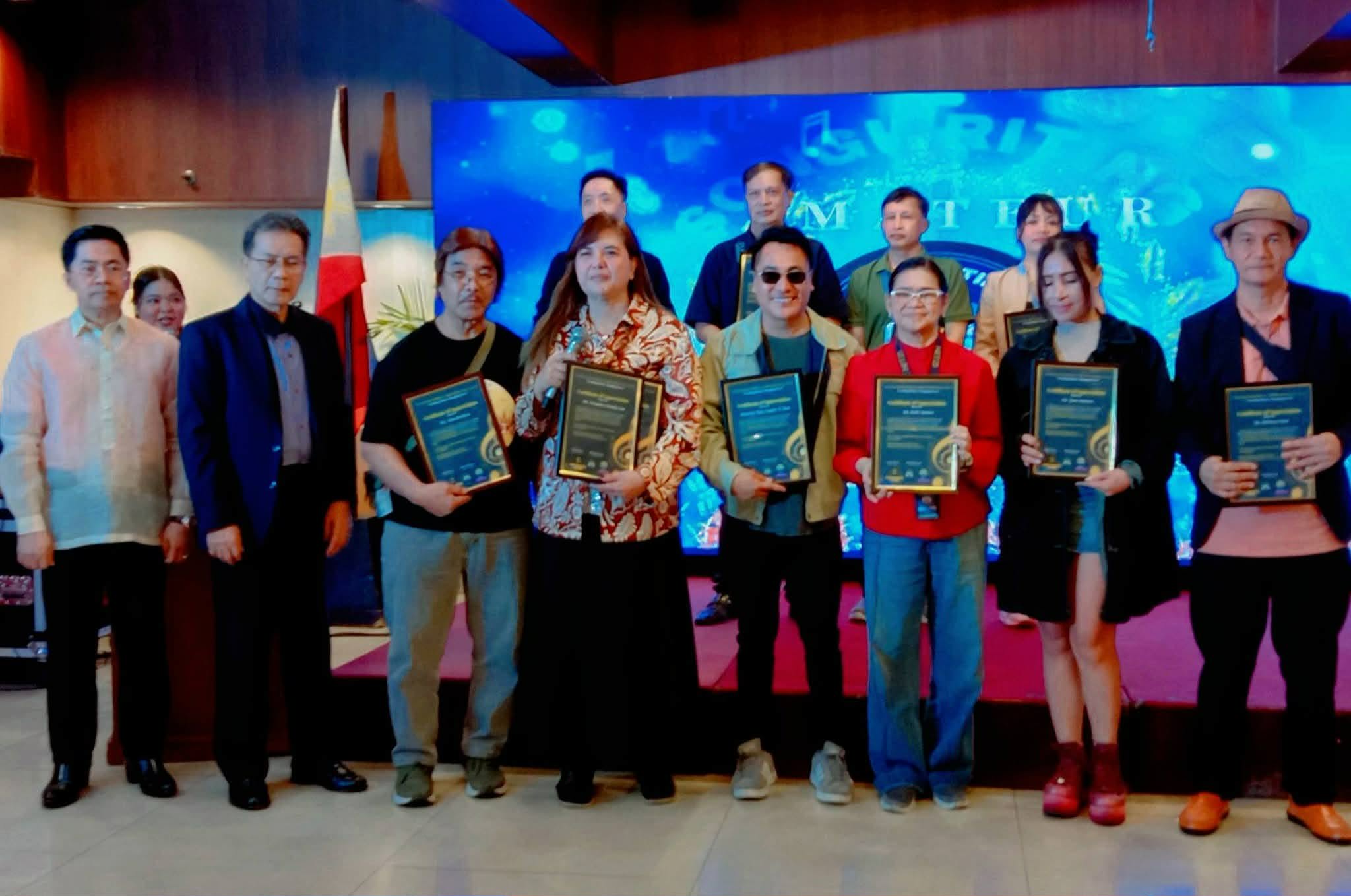 2e6d5703-9e25-479b-a815-6a359cc1ff95